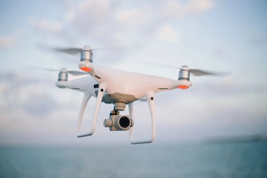 Independent roof survey using drone technology
